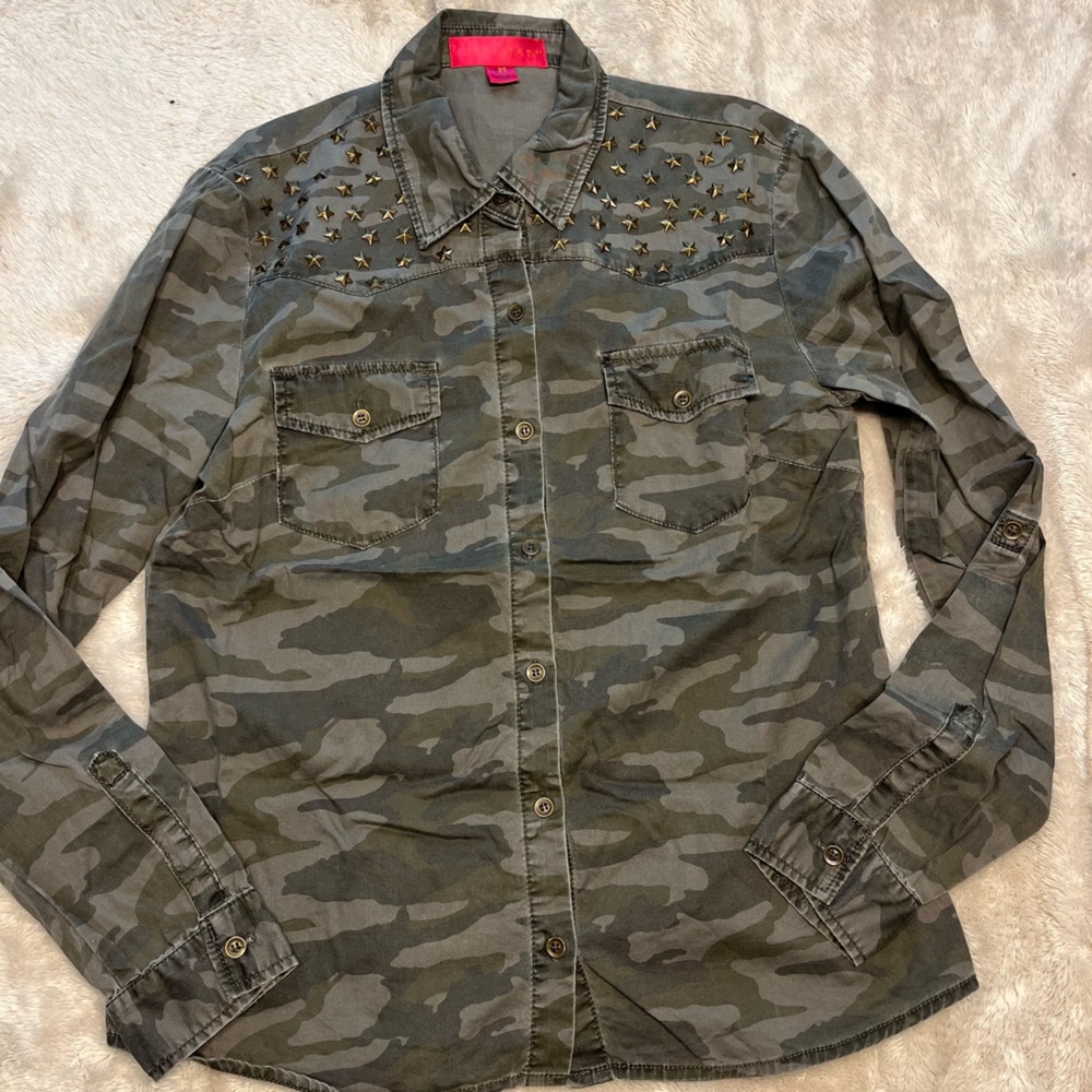 NWOT Women’s Green Camouflage JACKET/TOP by TinselTown